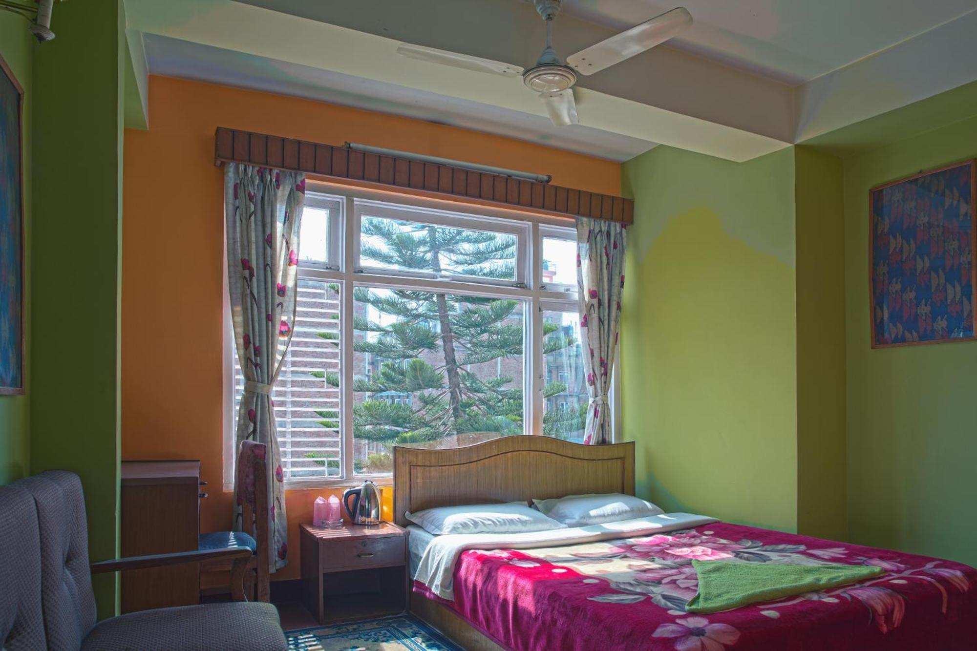 Hotel Discovery Inn Kathmandu Exterior photo